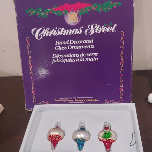 vintage antique Tiny glass Christmas ornaments with indent with original box - Picture 4 of 8